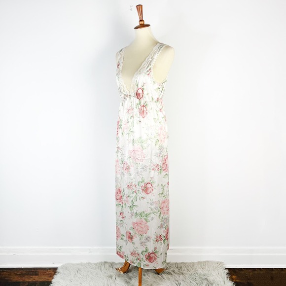 Vintage Lorraine floral satin long nightgown deep neckline lace trim Size small - Picture 9 of 9